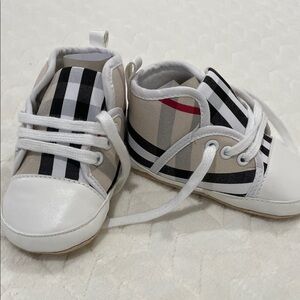 Designer inspired Stylish Baby Shoes with Checkered Pattern NEW
